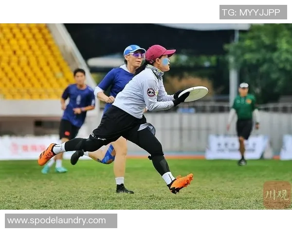 飞盘战术：重庆飞盘队的快攻体系